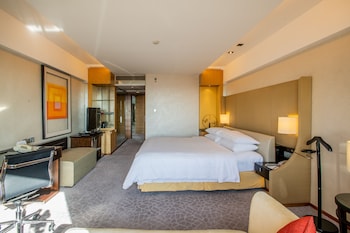 Garden Wing, Executive Suite