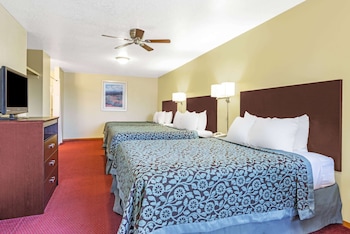 Studio Suite, Multiple Beds, Non Smoking