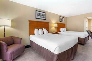 Standard Room, 2 Queen Beds, Non Smoking