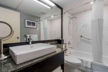 Superior Room, 1 King Bed, Non Smoking, Balcony
