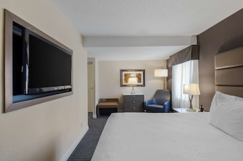 Standard Room, 1 King Bed, Non Smoking, Balcony