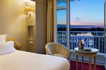 Executive Room, Lakeside