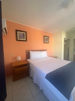Standard Room, 1 Queen Bed, Sea View