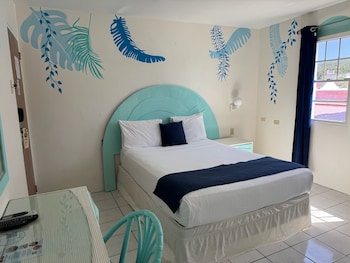 Signature Room, 1 Queen Bed, City View
