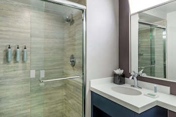 Room, 2 Double Beds, Corner