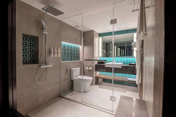 Premium Room, 2 Twin Beds, Pool View