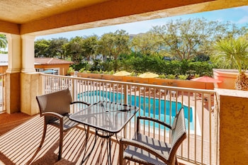 Room, 2 Double Beds, Accessible, Balcony (Roll-In Shower)