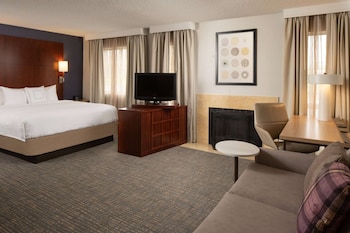 Room, 1 King Bed with Sofa bed, Accessible (Hearing)
