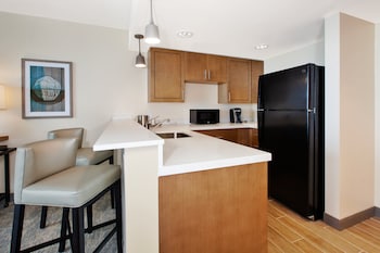 Suite, 1 King Bed