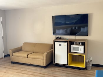 Premium Suite, 2 Queen Beds, Non Smoking
