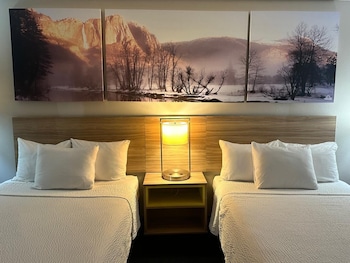 Room, 2 Double Beds, Non Smoking