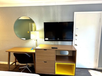 Executive Room, 1 King Bed, Non Smoking