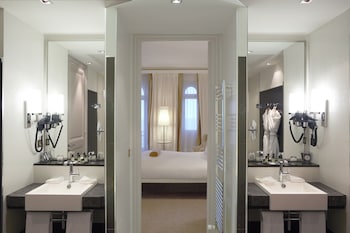 Suite Coquatrix Vue mer (1 lit double et 1 canapé-lit)