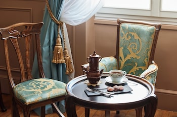 Marcel Proust sea view room