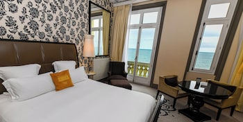Deluxe Room, 1 Queen Bed, Balcony, Sea View