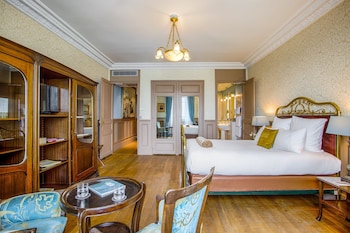 Marcel Proust sea view room