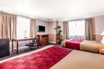 Standard Room, 2 Queen Beds, Non Smoking