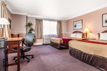 Standard Room, 2 Queen Beds, Non Smoking