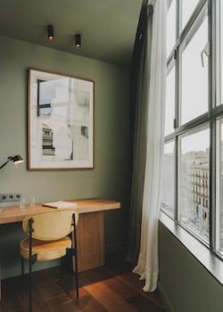Gallery Double Room Single Use