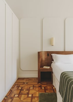 Studio Suite (Suite Studio for 2)
