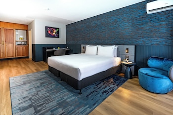 Suite, Multiple Beds, Accessible