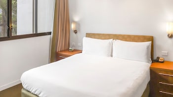 Suite, 1 King Bed, Balcony, Pool View