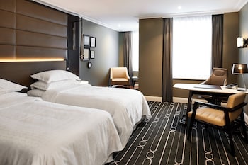 Grand Room, 2 Twin Beds, Park View