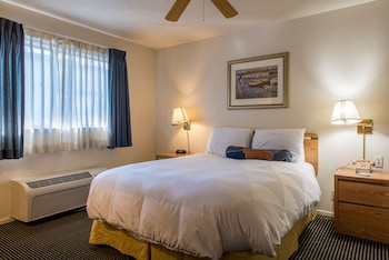 Executive Suite, 1 Queen Bed