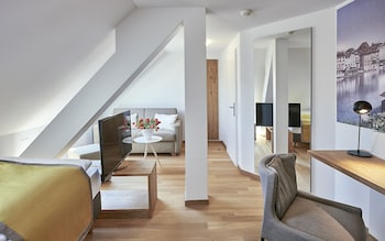 City Single Room (Noble)