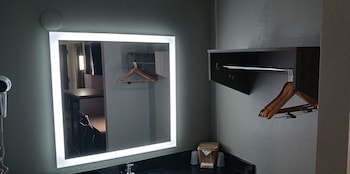 Standard Room, 2 Double Beds, Smoking