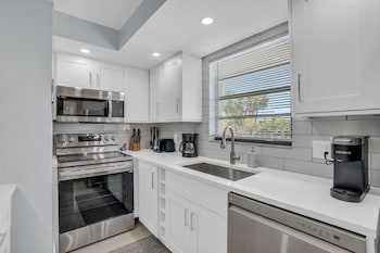 Premium Condo, 2 Bedrooms, Lanai