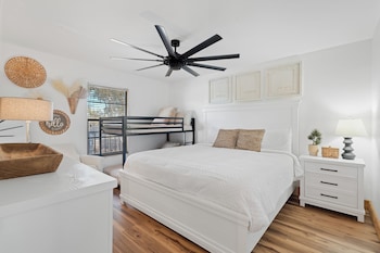 Luxury Condo, 2 Bedrooms, Lanai
