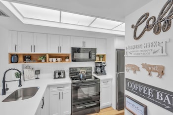 Luxury Condo, 2 Bedrooms, Lanai