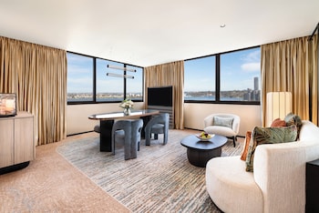 Premier River View Suite