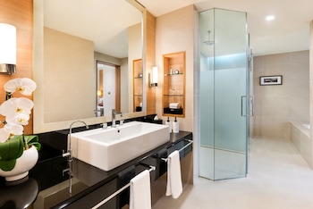 Pacific Club, Club Suite, 1 King Bed