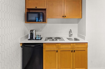 Standard Room, 2 Queen Beds, Non Smoking, Kitchenette (No Pets in room type)