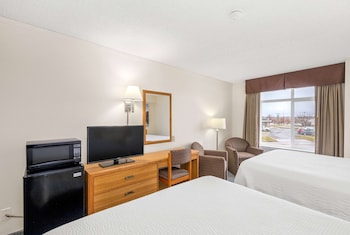 Deluxe Room, 2 Queen Beds, Non Smoking