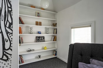 Local Artist Suite #4