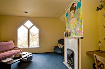 Local Artist Suite #3