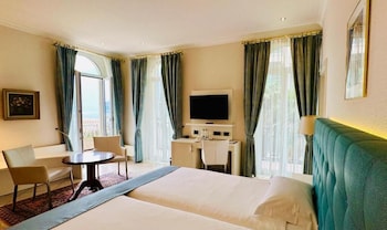 Deluxe Room, Balcony