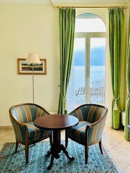 Deluxe Room, Balcony