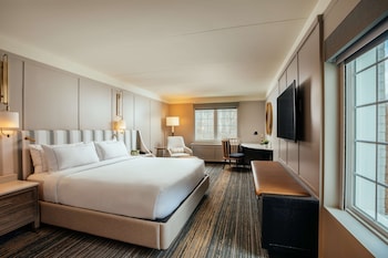 Room, 1 King Bed, Accessible (Hearing)