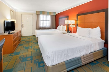 Deluxe Room, 2 Double Beds, Non Smoking