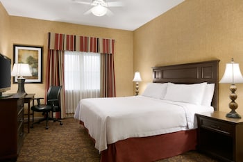 Suite, 1 King Bed, Accessible (Roll-In Shower)