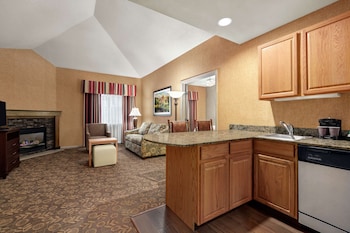 Deluxe Suite, 1 King Bed, Non Smoking