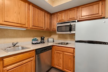 Suite, 2 Queen Beds, Accessible, Bathtub