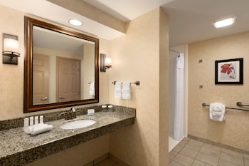Suite, 2 Queen Beds, Accessible (Roll-In Shower)