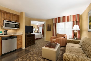 Suite, 1 King Bed, Accessible, Bathtub (Mobility & Hearing)