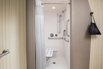 Room, 2 Queen Beds, Transfer Shower