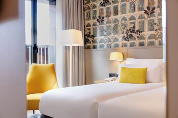 Special One with Twin Bed